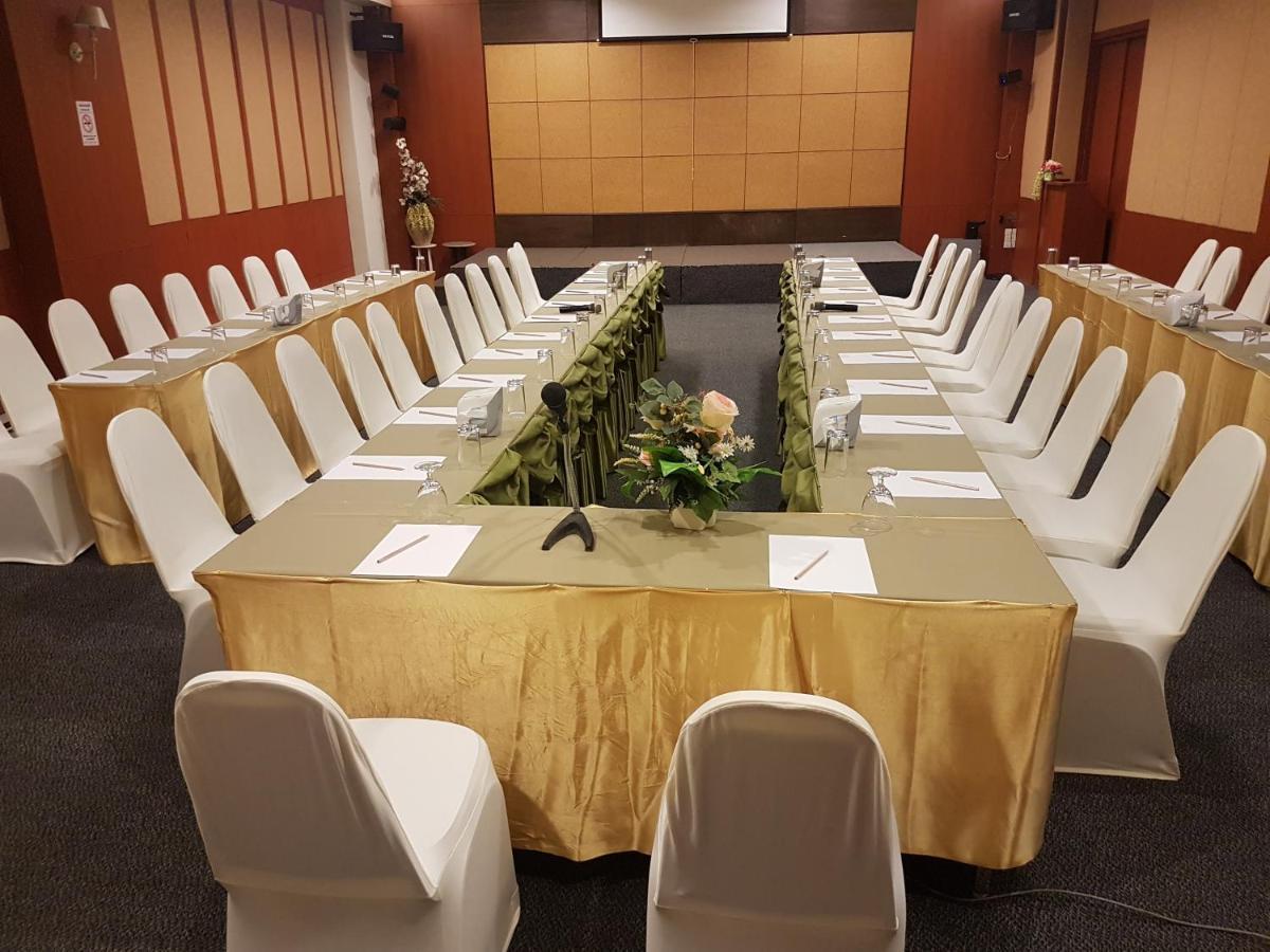 Hatyai Golden Crown Hotel Хат'яй Екстер'єр фото
