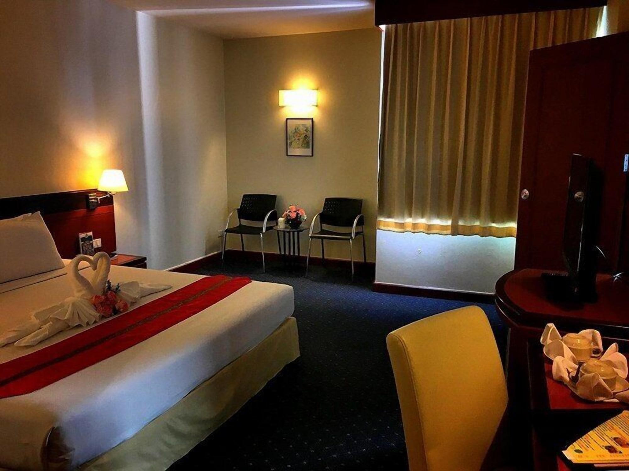 Hatyai Golden Crown Hotel Хат'яй Екстер'єр фото