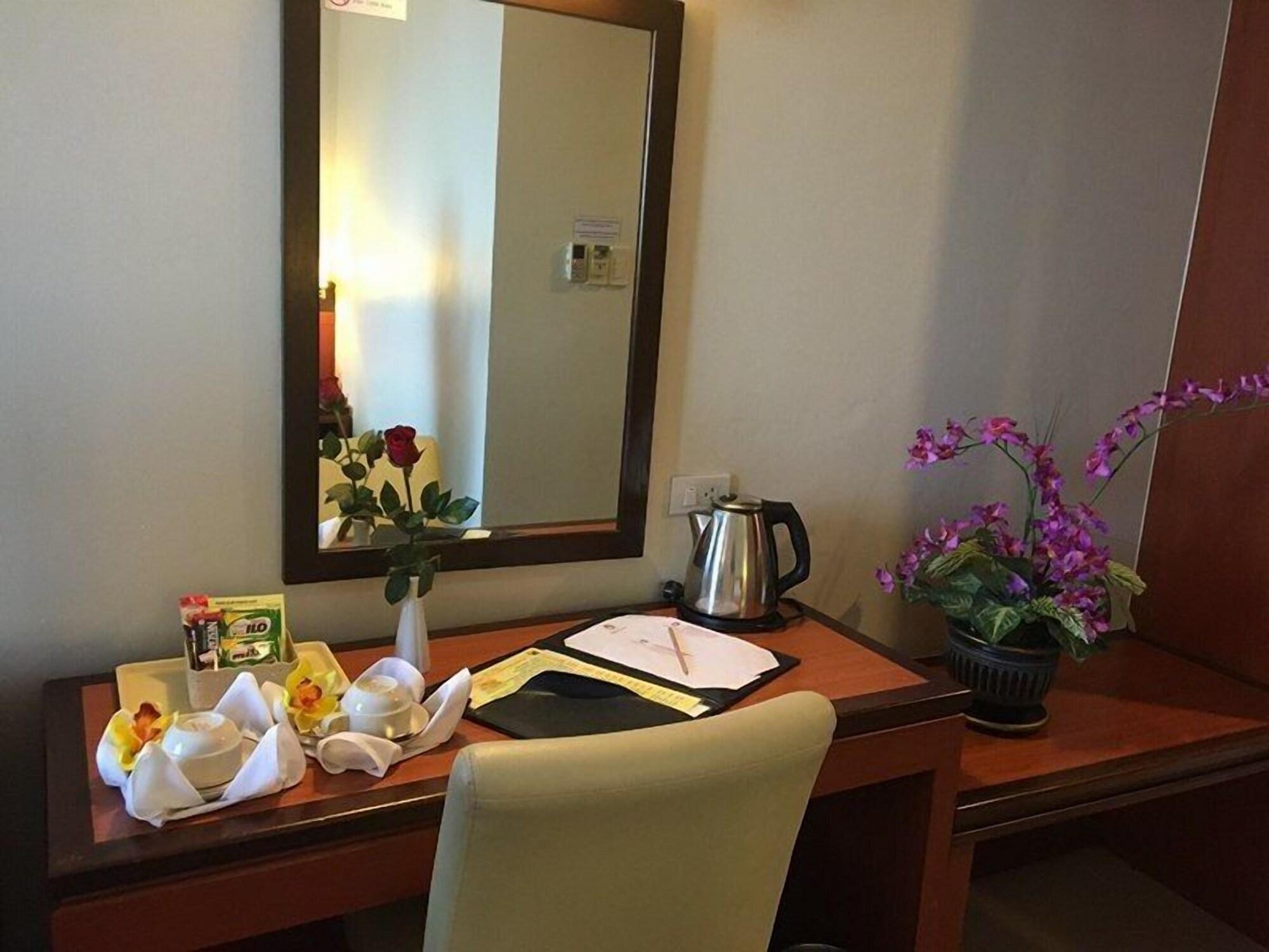 Hatyai Golden Crown Hotel Хат'яй Екстер'єр фото