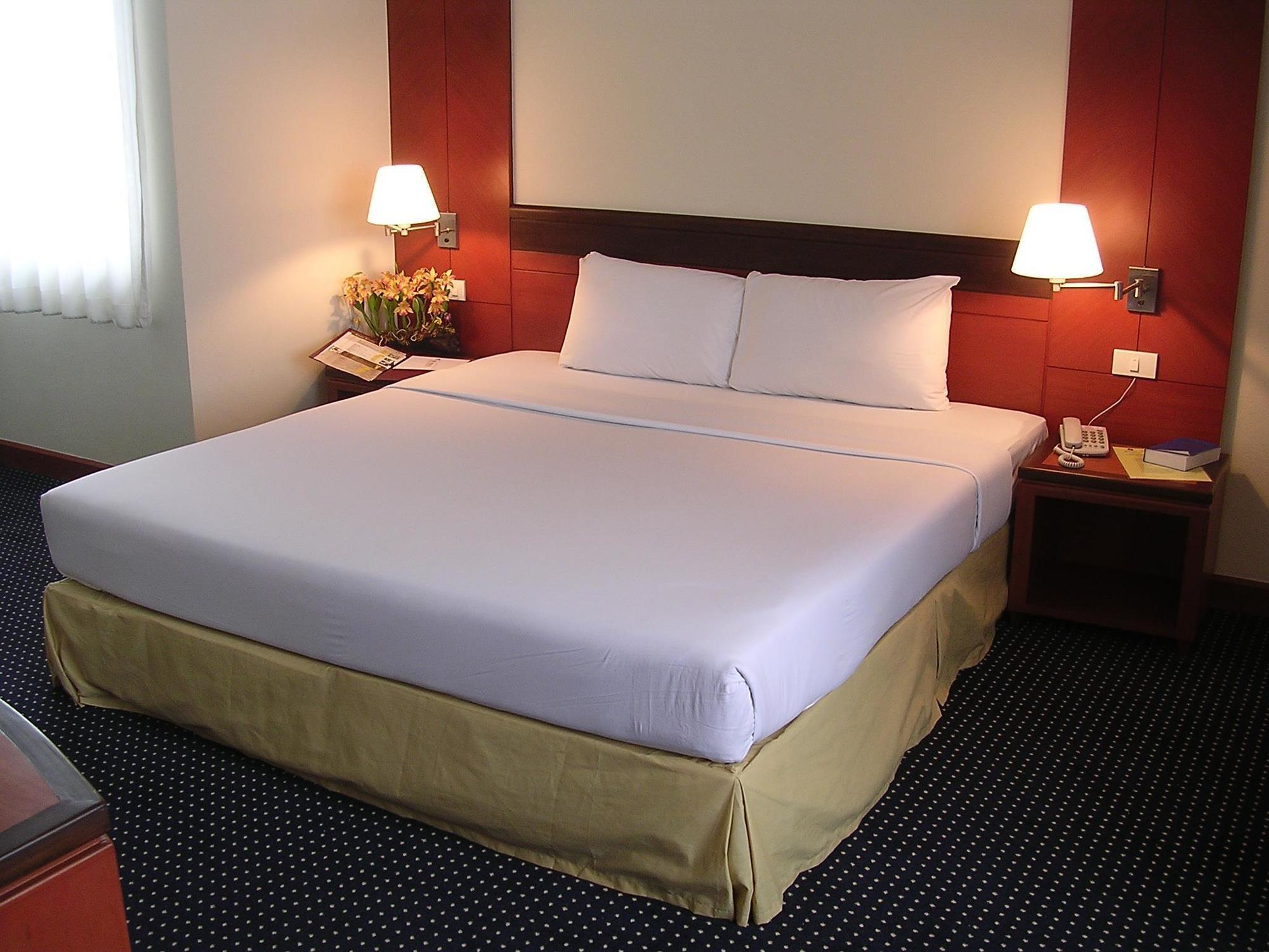 Hatyai Golden Crown Hotel Хат'яй Екстер'єр фото
