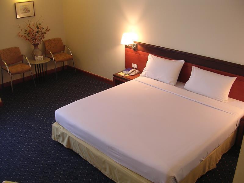 Hatyai Golden Crown Hotel Хат'яй Екстер'єр фото