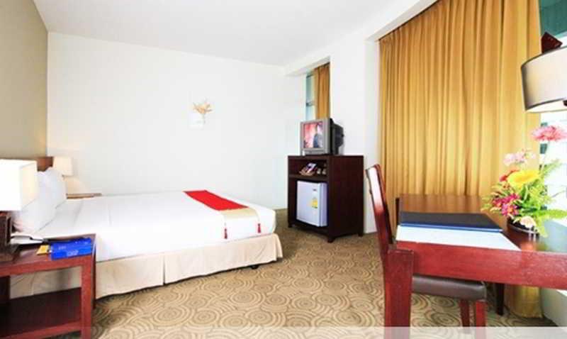 Hatyai Golden Crown Hotel Хат'яй Екстер'єр фото